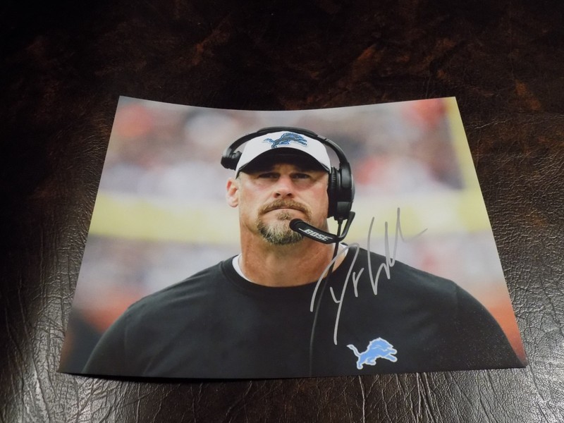DAN CAMPBELL AUTOGRAPHED LIONS 8X10 PHOTO W/COA