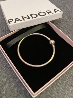 Pandora Armreif mit Clip Verschluss 18 cm, wie Neu ( Moments Serie )