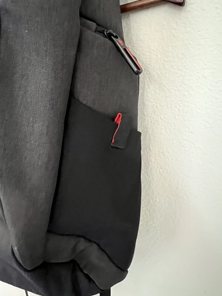 "Mochila Alienware Mobile Edge Elite 28 litros espuma XPE AWM17BPE hasta 16,3"" como nueva" Foto 3 de 4