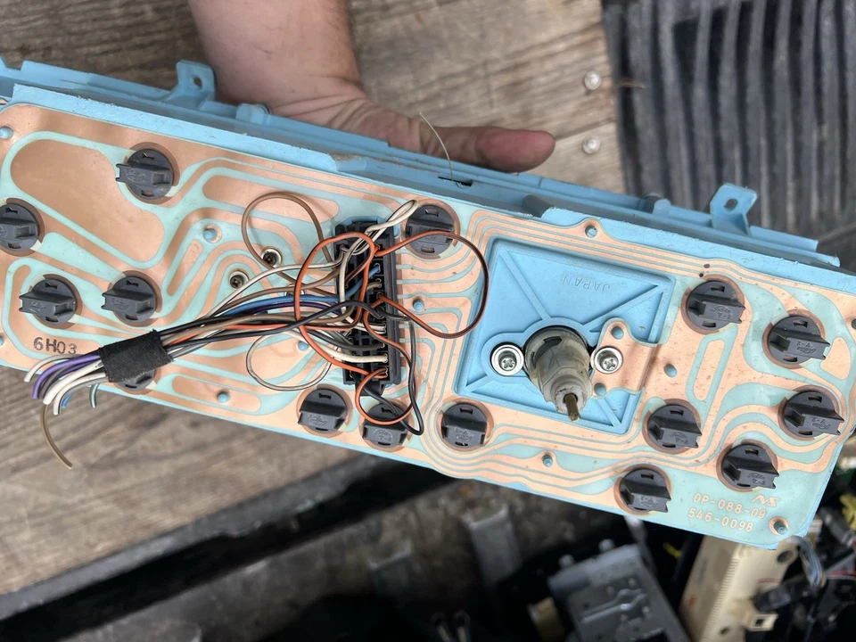 1985 - 1991 JEEP CHEROKEE XJ/Comanche MJ INSTRUMENT CLUSTER (NO TACH) 69K MILES - Image 2 of 3