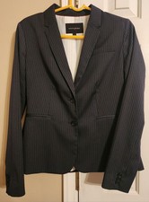 Banana Republic Women's Gray Pinstripe Two-Button Blazer Size 6 - FREE SHIPPING