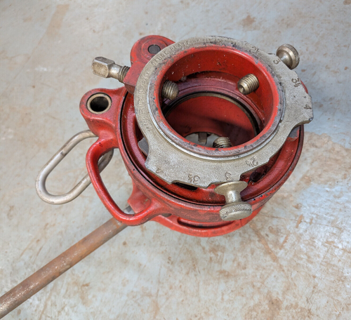 Ridgid Tool 4P-J Geared Pipe Threader 2-1/2" to 4" (NPT) Pipe Capacity - Picture 3 of 12