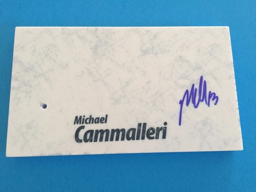 Michael Cammalleri Canadiens Signed Auto McFarlane Toy Action Figure Figurine - Picture 3 of 3