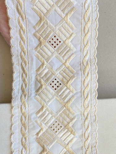 Off White Diamond Chain Embroidered Cotton Trim for Sewing/Belts/Crafts/4" Wide - Picture 12 of 16