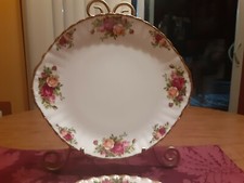 2-- 1962 Royal Albert England Country Roses Cake Plate Serving Platter