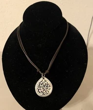 Silpada Sterling Silver Lip Shell Leather Necklace N1446 Iridescent Carved