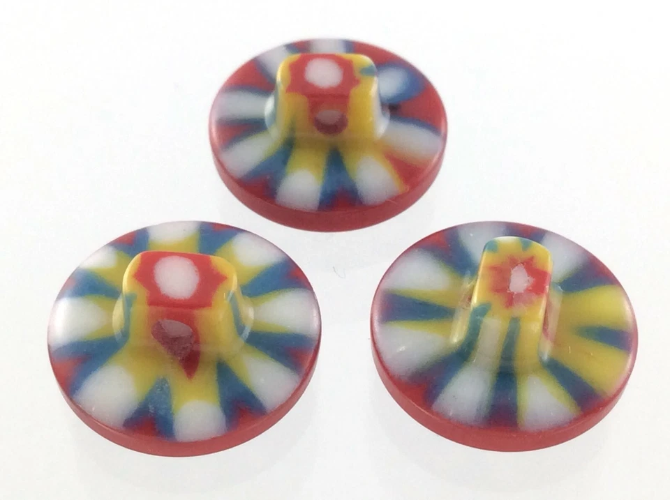 Vintage Red Flower Round Plastic Garment Button Size .45in Floral Design 820C - Image 2 of 4