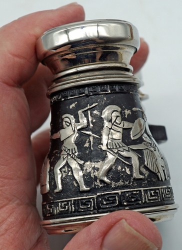 Antikes Opernglas / Fernglas Erde überlegen griechische / römische Soldaten Landschaft - Bild 9 von 16