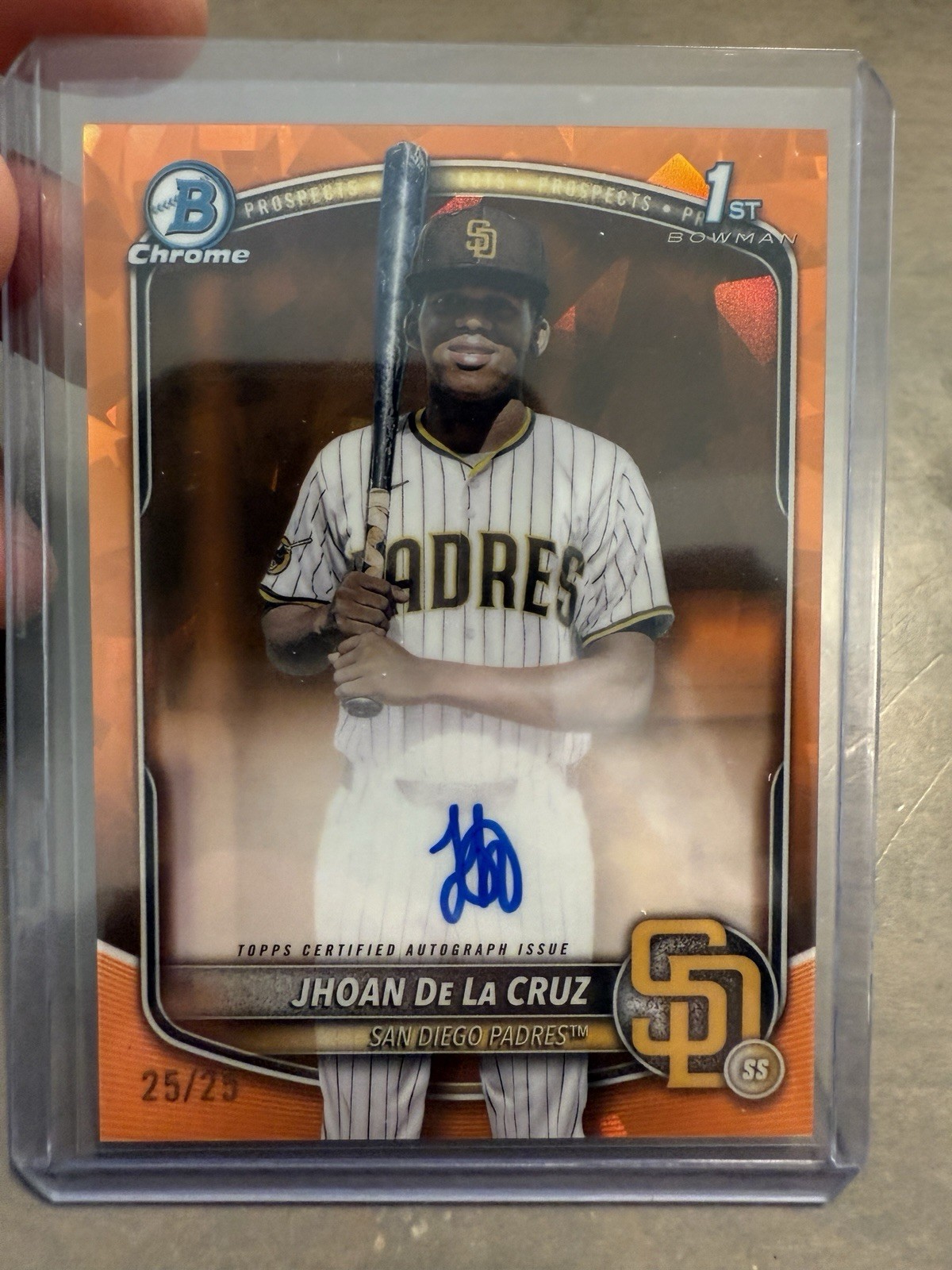 2025 Bowman Chrome Sapphire Jhoan De La Cruz Auto 1st Orange /25