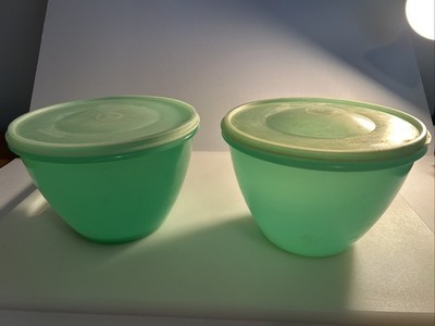 Tupperware Crisp It Jadeite Plastic Salad Containers With Lids, 1 FLAT 1 DOMED
