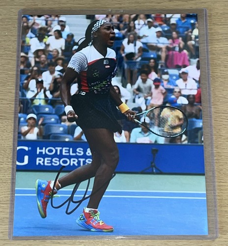 Coco Gauff Signed Autograph 8x10 Photo in Protective Sleeve - Picture 1 of 2