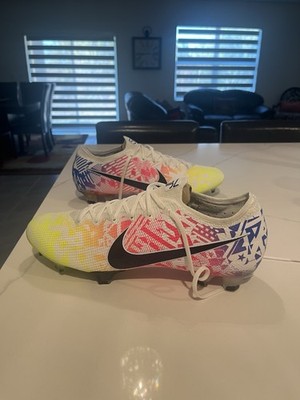Neymar Jr. x Nike Mercurial Vapor 13 Elite FG 'Jogo Prismatico