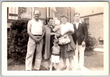 Vtg B&W Snapshot Family Group Portrait Brick House Yard Fashion 1940s
