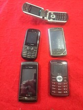 lot of 5 old Verizon cell phones