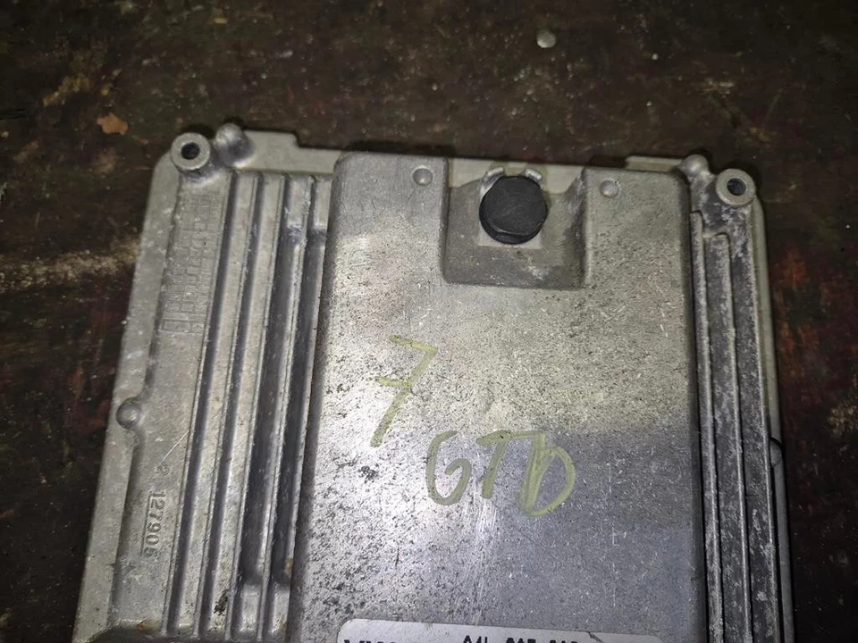 Centralina Motore Per Volkswagen Golf 7 2.0 GTD 184CV - CUN - Bosch EDC17C64 - Imagen 3 de 4