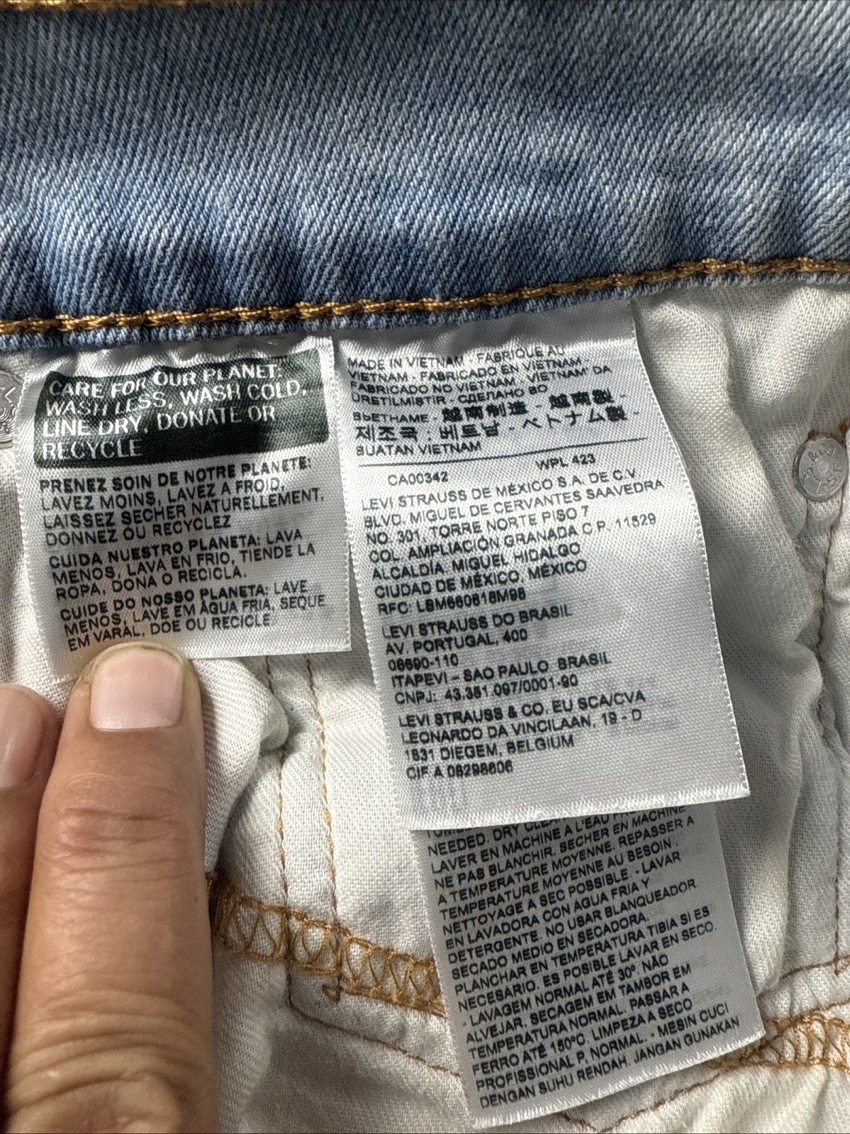 Levi's 511 Slim Fit Jeans W30 L32 Mens Light Wash Denim thumbnail 17