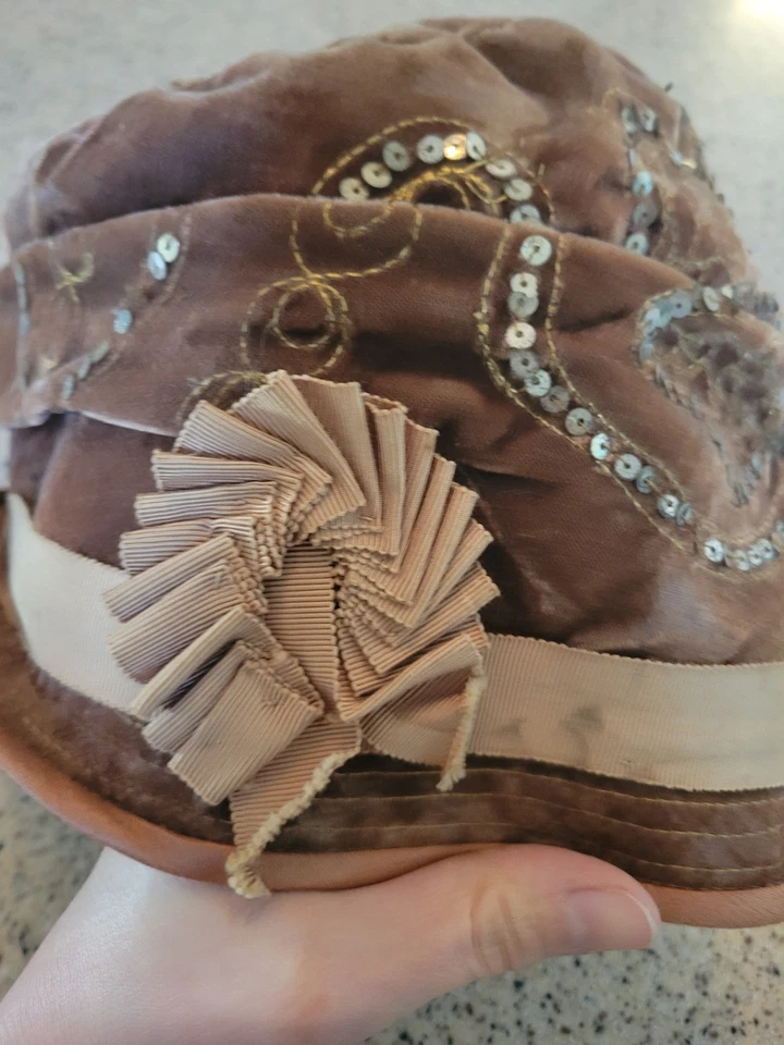 Sombrero rosa terciopelo antiguo eduardiano Cloche para mujer Foto 2 de 4