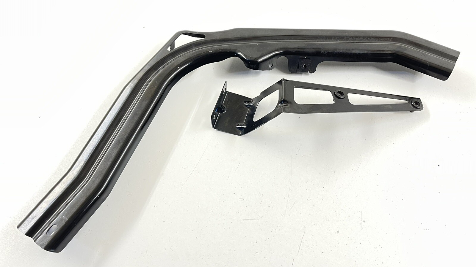 15-17 MCLAREN 650S DRIVER LEFT REAR QUARTER PANEL SUPPORT MOUNT BRACKET OEM