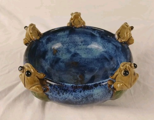 Vintage Glazed Art Pottery Frogs Bowl Planter Majolica Style 5 frog Lily pond !