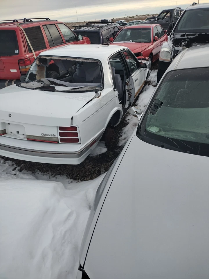 82-96 Olds Cutlass Ceira/ Buick Century  transmission for 3.1 engine 91k miles Foto 3 de 4