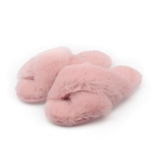 FLUFFxFLUFF Soft Fluffy Slippers Sz 5-6