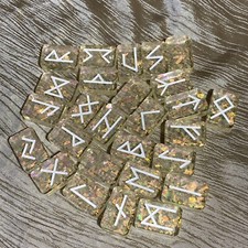 Pierres runiques en résine translucide scintillante transparente, Elder Futhark, païen, lot de 27