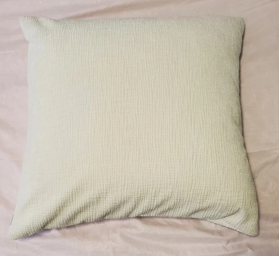 Luxury Callisto Home 24x24" Decorative Pillow & Down Feather Insert  - Image 4 of 4