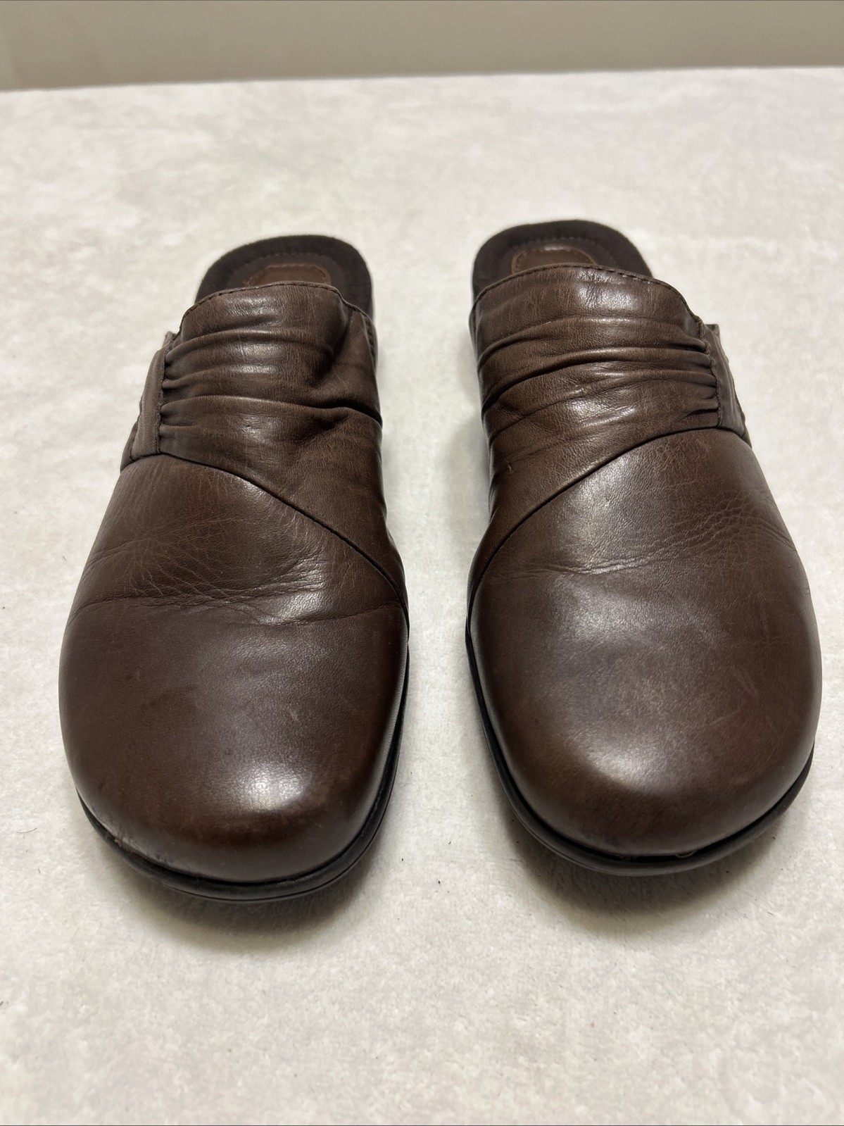 Clarks Shoes Mules Clogs Women’s Size 9 N Brown Leather Slip On Wedge Comfort
