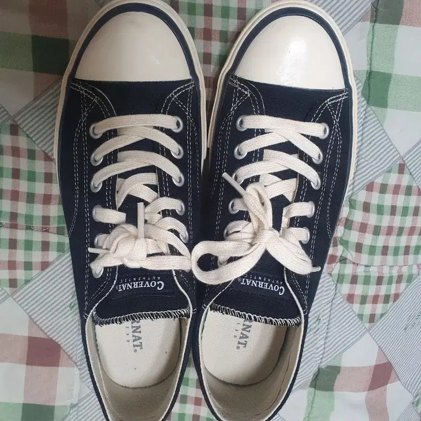 Black Converse Sneakers 260