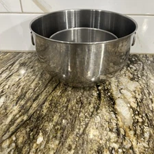 2 Stainless Steel Nesting Mixing Bowls 1 w/ Thumb Rings Faberware Korea 1 Japan