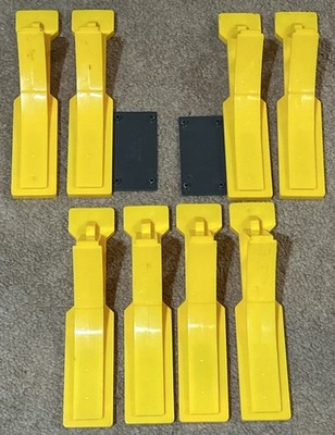 Maisto Yellow Plastic Car Loop Base Supports Lot Of 8