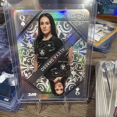 2026 Topps Chrome UFC Alexa Grasso Kings & Queens #KQ-18 SSP Case Hit