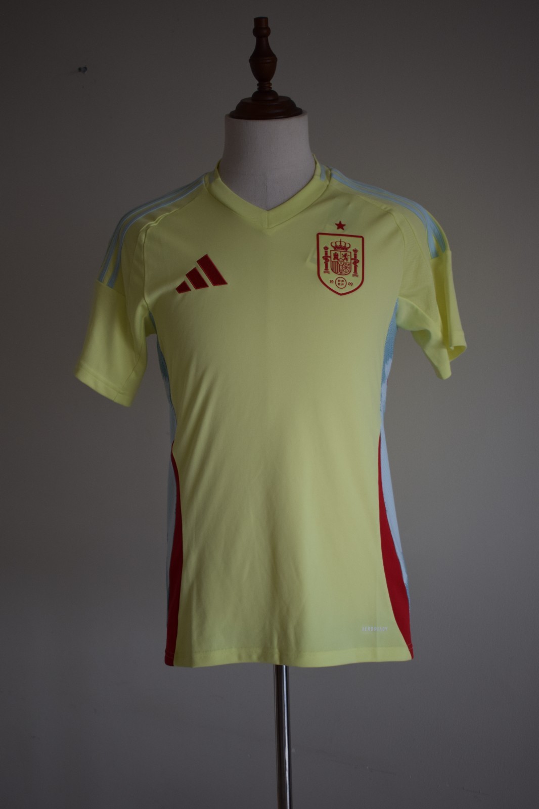 España España España 2024 2025 Camiseta de Fútbol Original Adidas (S) BNWT Camiseta de Fútbol
