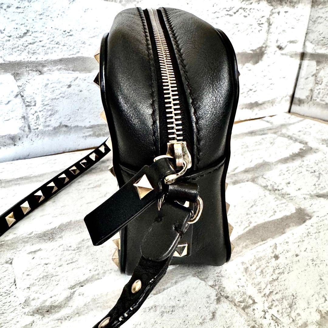 Valentino Garavani Rockstud Shoulder Bag Black Leather Excellent Condition Japa thumbnail 3