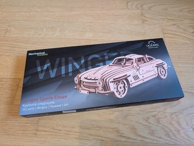 UGEARS 3D Holzbausatz Flügeltüren-Sportcoupé Winged Sports Coupé
