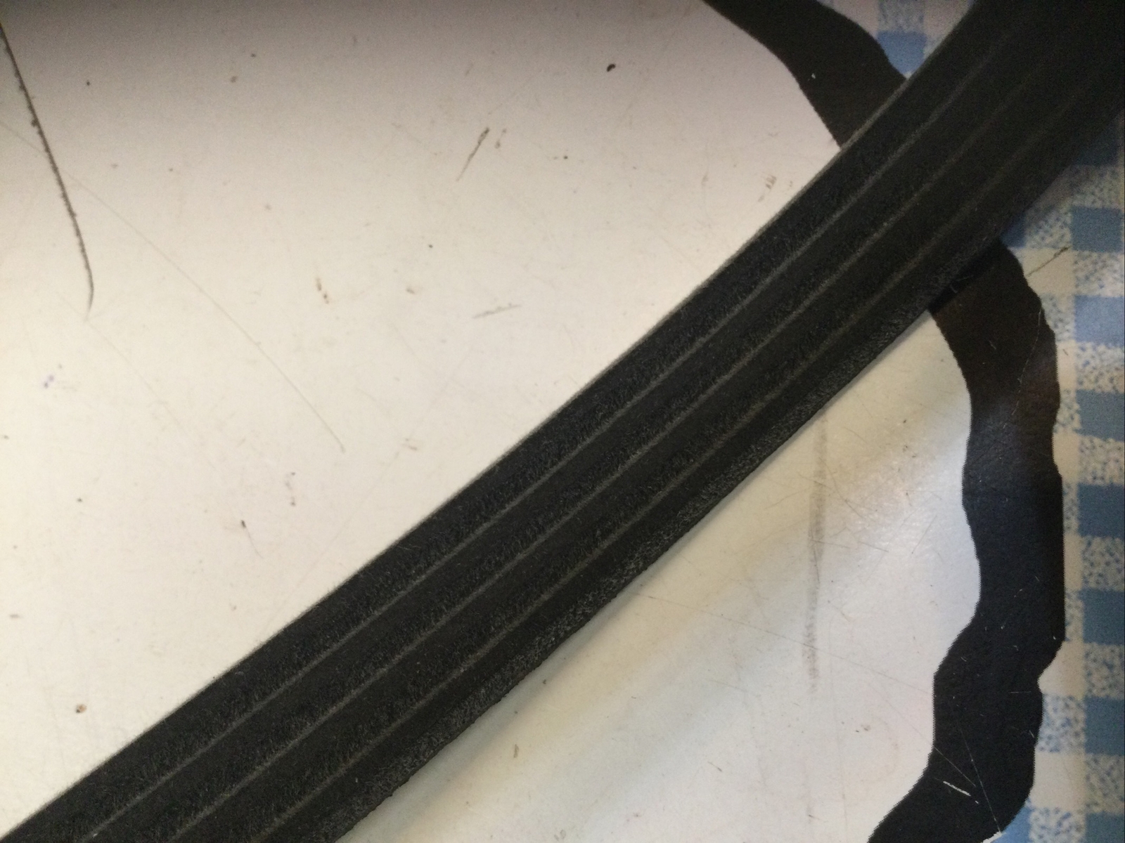 Gates K040438 4PK1114 Serpentine belt Micro-V BRAND NEW | eBay