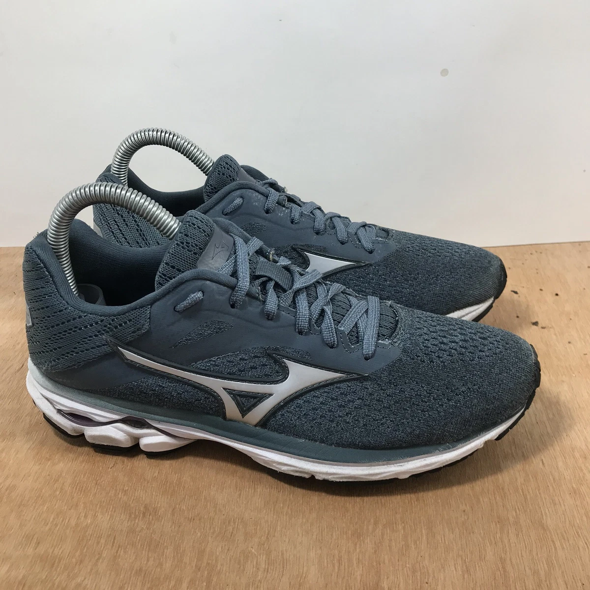 Mizuno wave rider womens size 8 cheap