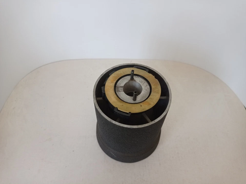 NARDI Fits TOYOTA COROLLA E10 LANDCRUISER Original Steering wheel hub adapt. NEW - Image 4 of 4