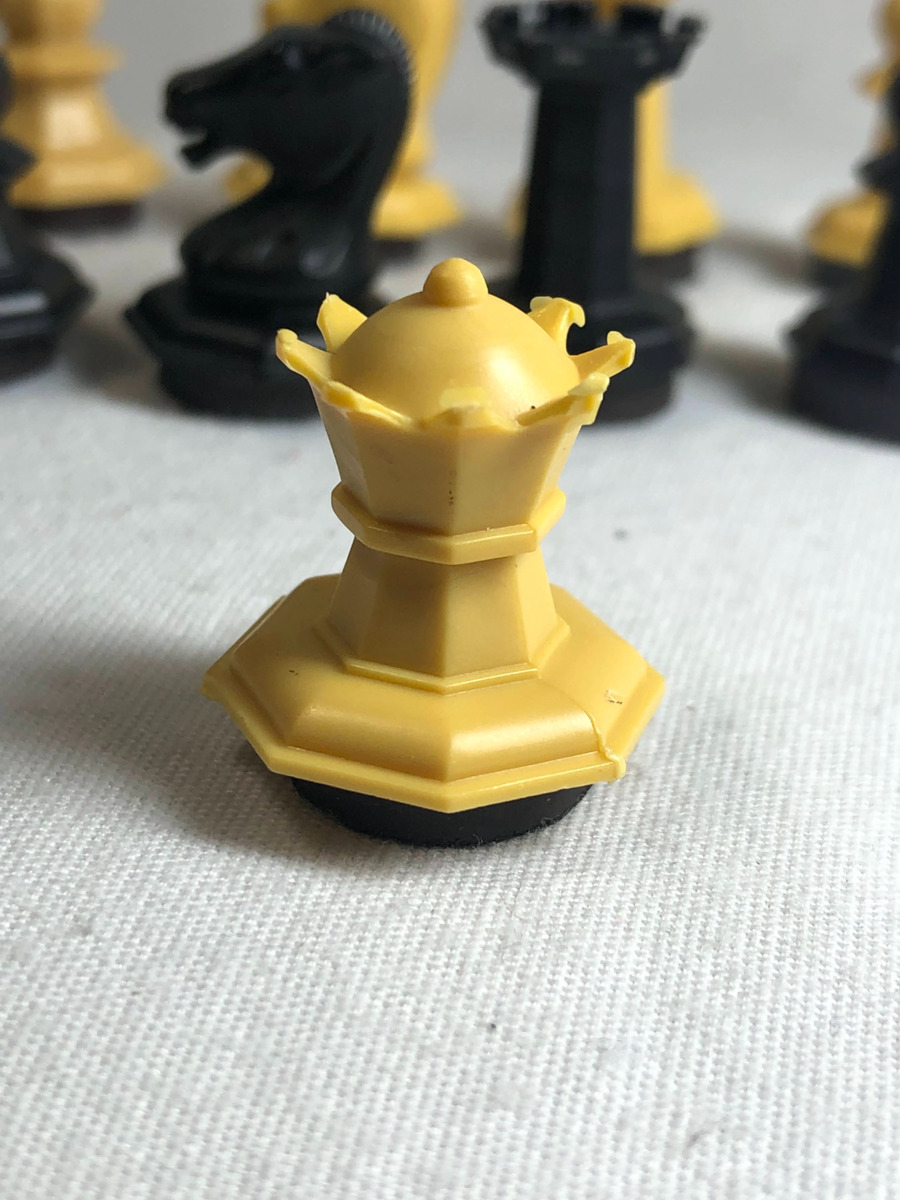 Vintage Chess Accessory Pieces,Games,Toys,Knights,Rooks,Pawns