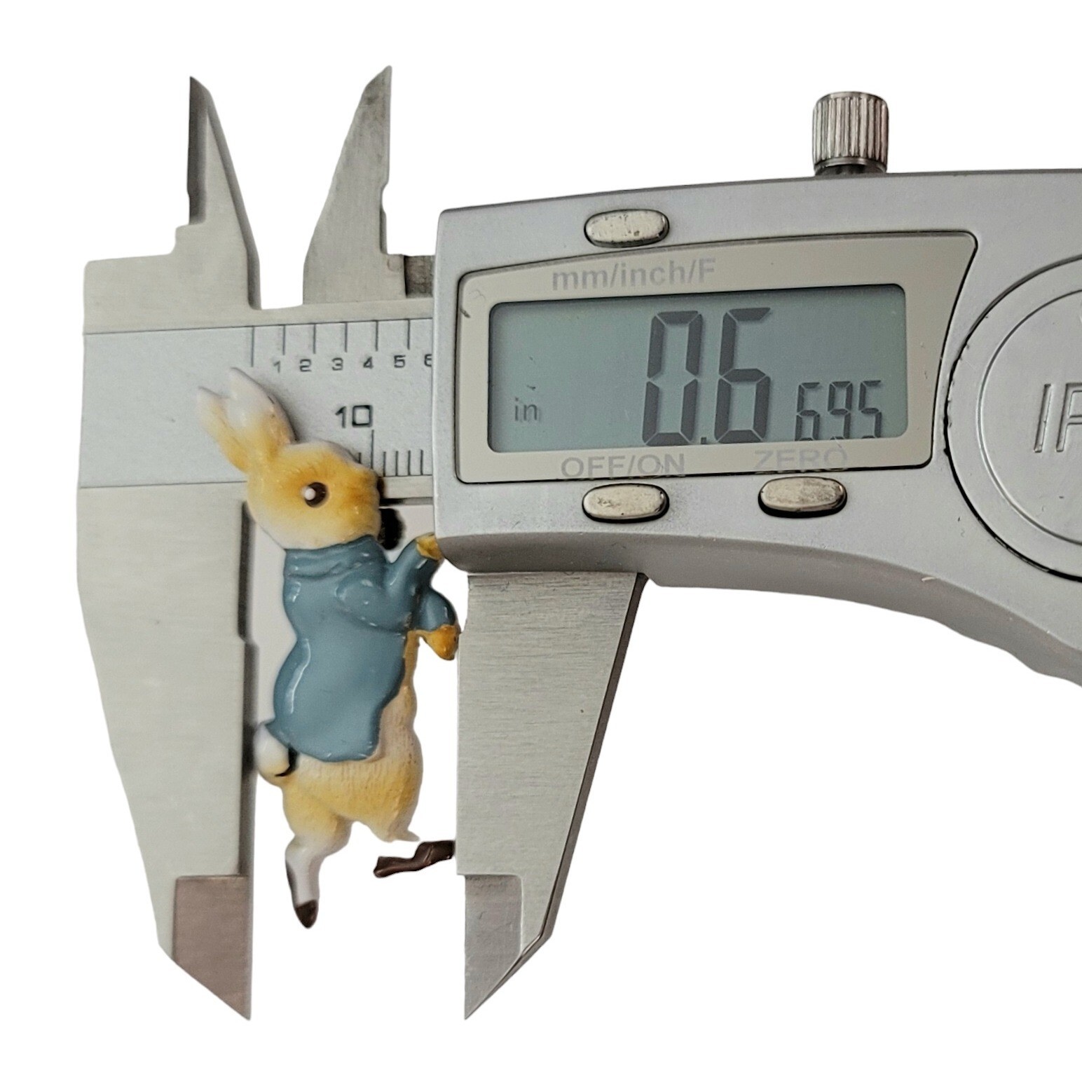 Peter Rabbit Enamel Pin E453 - image 7