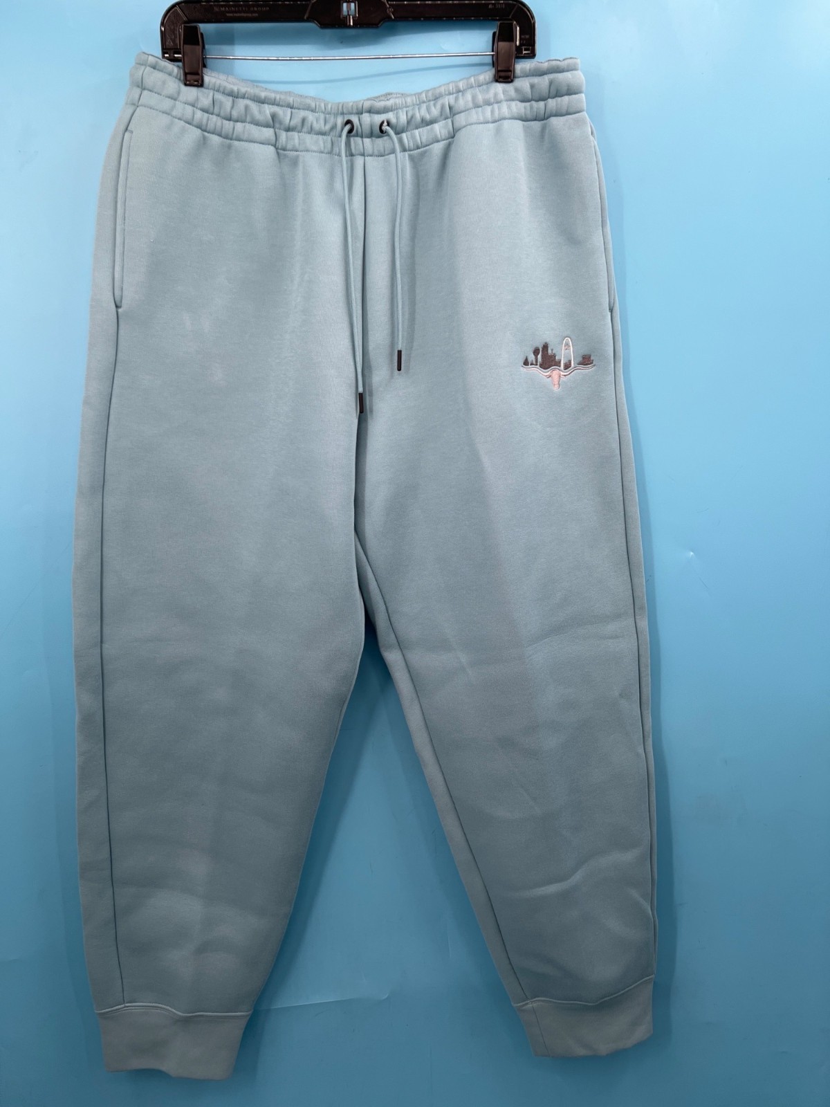 Men's NIKE Dallas City Skyline Light Blue Taper Leg Loose Fit Joggers Sz L (NWT)