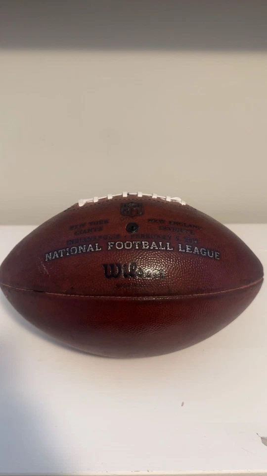 Wilson NFL The Duke *Preparado* Super Bowl 43 Edición Limitada Fútbol Foto 2 de 2