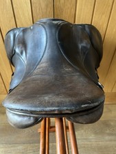 Falcon 17.5 Inch Brown Leather English Riding Saddle. Good Condition.