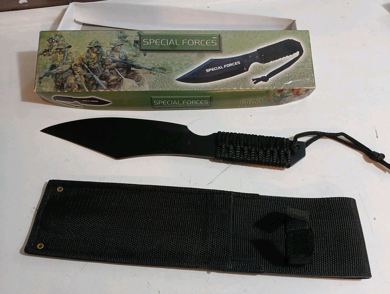SPECIAL FORCES KNIFE, 15-750 Black Stainless Steel. Blk  Handle, Sheath, Box