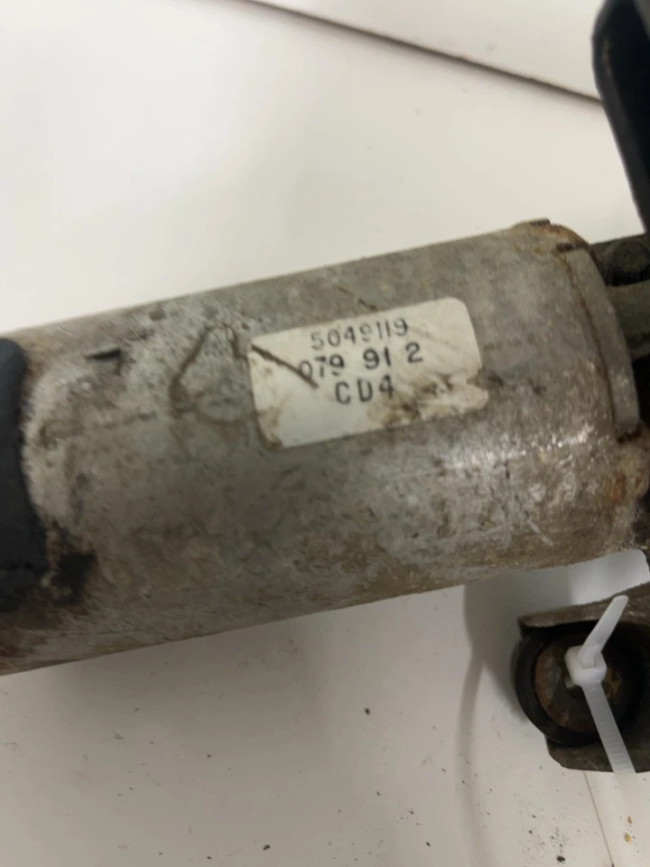 1988-98 Pontiac Grand Am Wiper Motor Front Pulse Wiper - Image 2 of 4