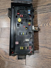 08-09 DODGE RAM 1500 2500 TIPM FUSEBOX TOTALL...