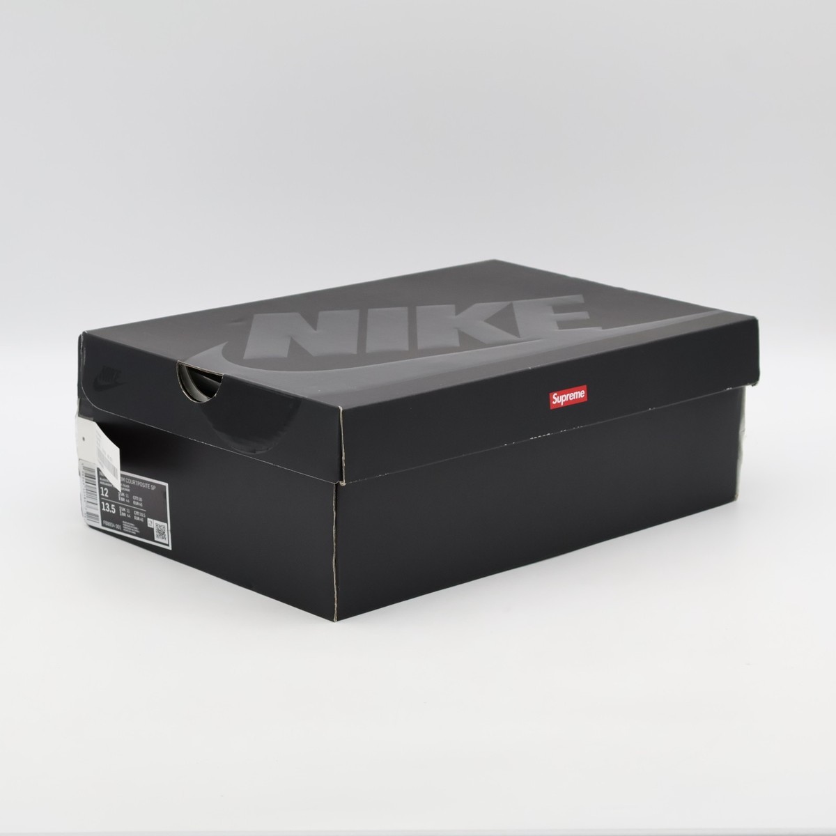 FB8934-001 Supreme Nike Air Zoom Courtposite Black Metallic Silver