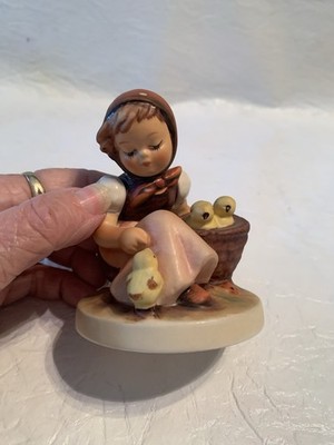 Vintage Hummel Goebel  Chick Girl  Figurine #57/0 TMK-5 