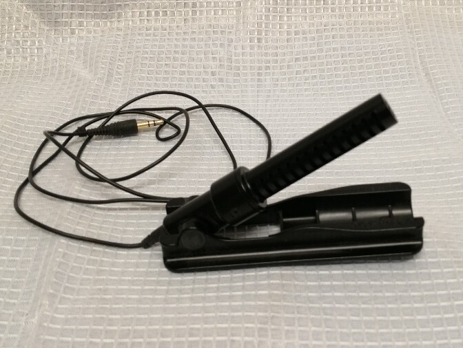 OLYMPUS DM670 Digital Voice Recorder Dictaphone & ME34 Compact Zoom