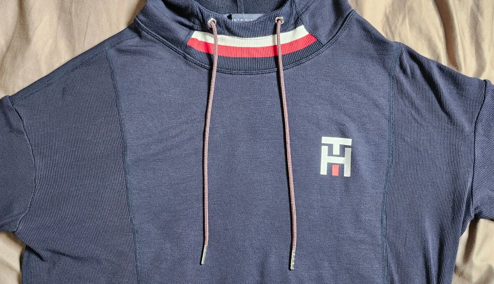 Sudadera con capucha azul Tommy Hilfiger Talla mediana Manga larga Foto 2 de 4